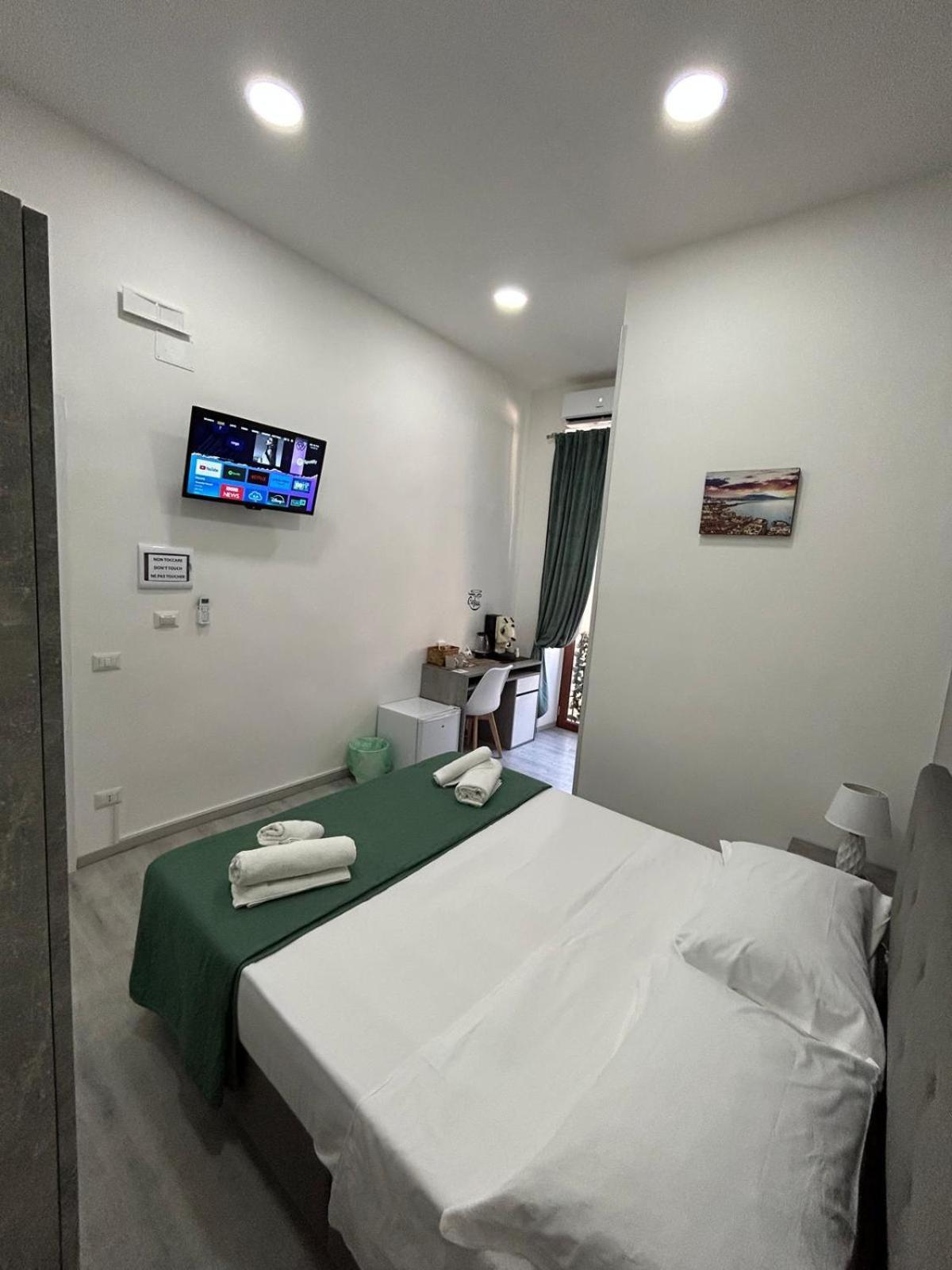 Garibaldi Guest House Naples Exterior photo